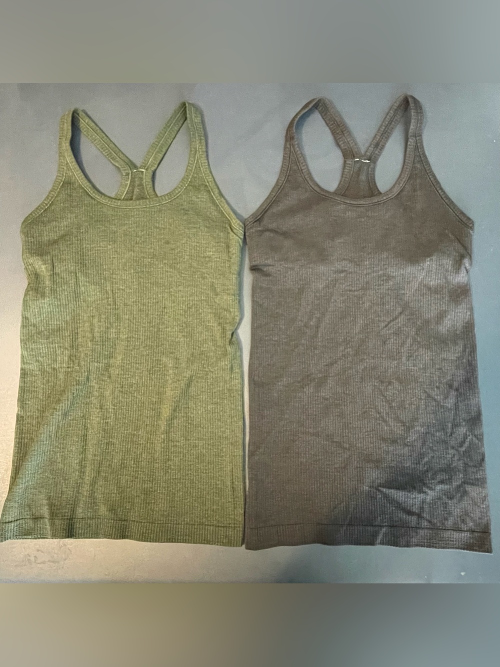Set of 2 Lululemon ribbed bra support cross back tank work out